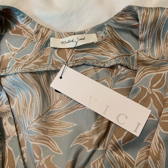 silky top - Picture 3 of 3